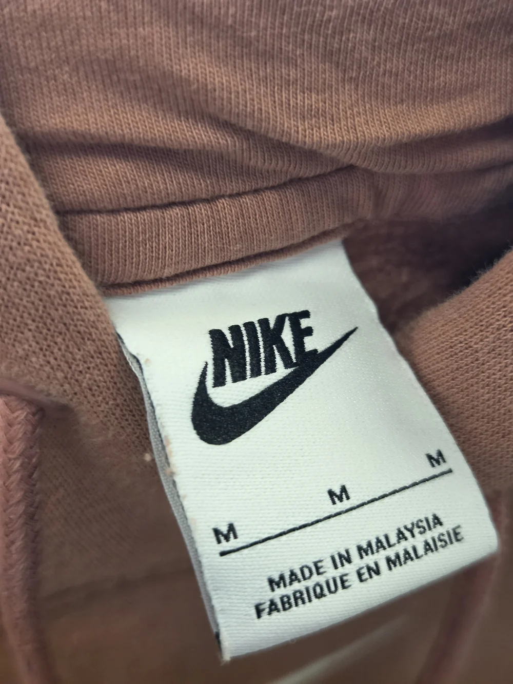 Nike classic pullover